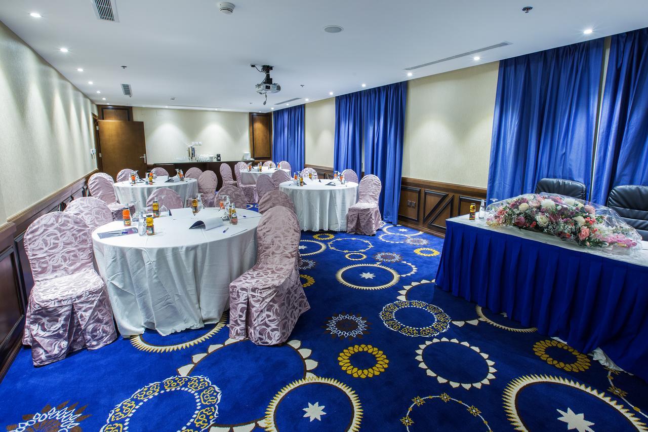 Swiss In Tabuk Hotel Kültér fotó