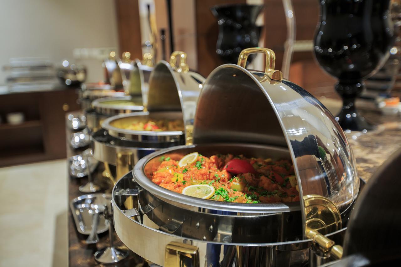 Swiss In Tabuk Hotel Kültér fotó