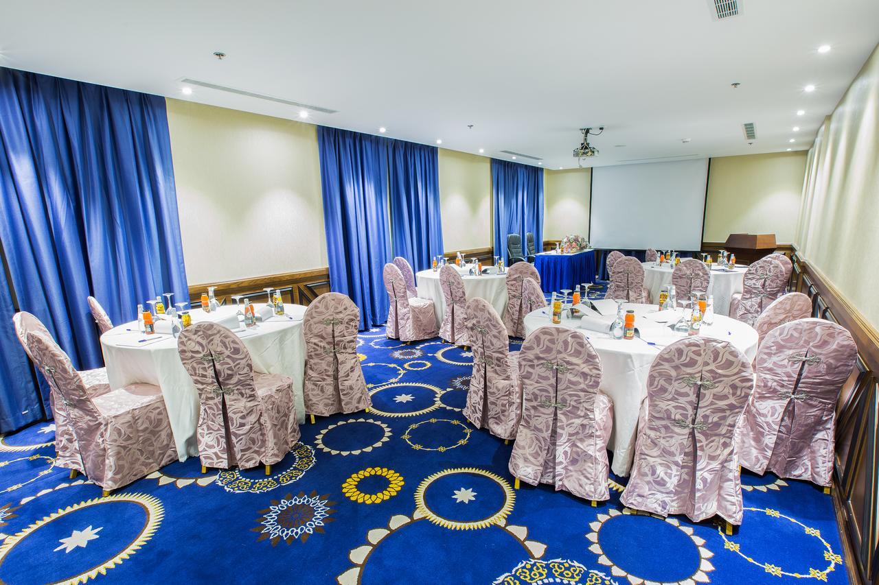 Swiss In Tabuk Hotel Kültér fotó