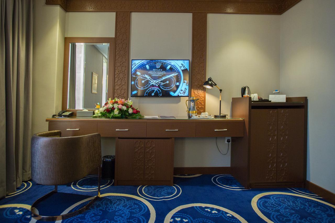 Swiss In Tabuk Hotel Kültér fotó