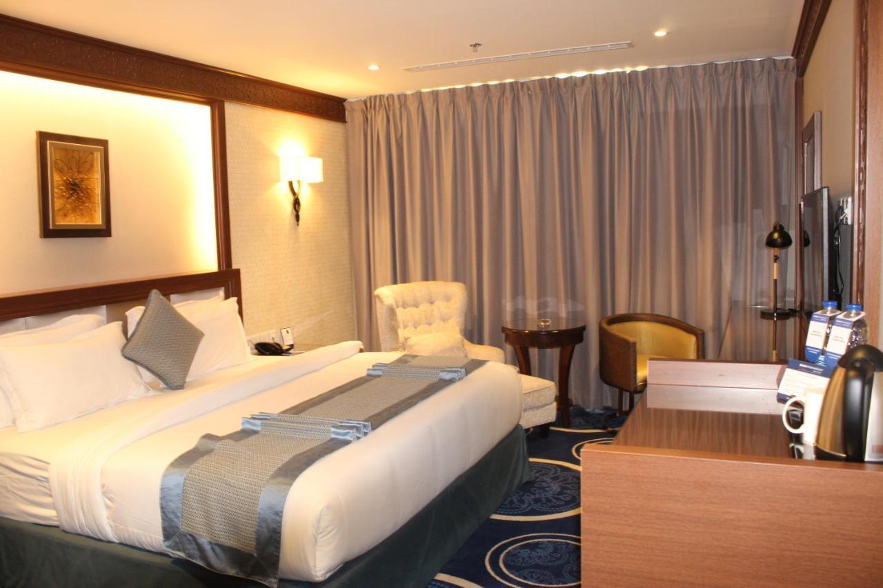 Swiss In Tabuk Hotel Kültér fotó